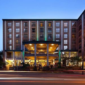 Holiday Inn Vancouver Downtown&Suites